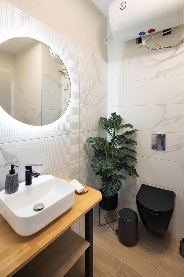 Designed Studio - Walking Distance From Acropolis Athena Bagian luar foto